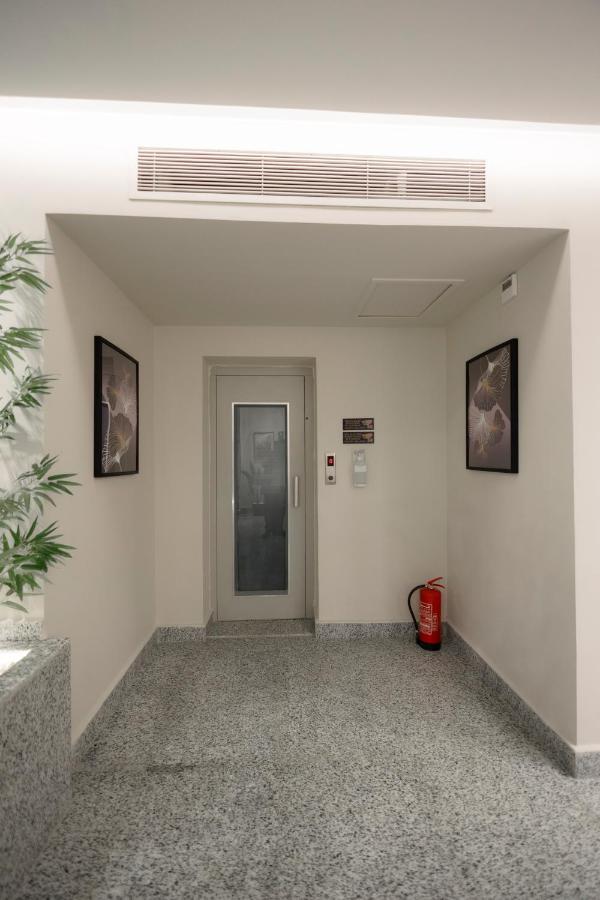 Royal New Hotel 3*