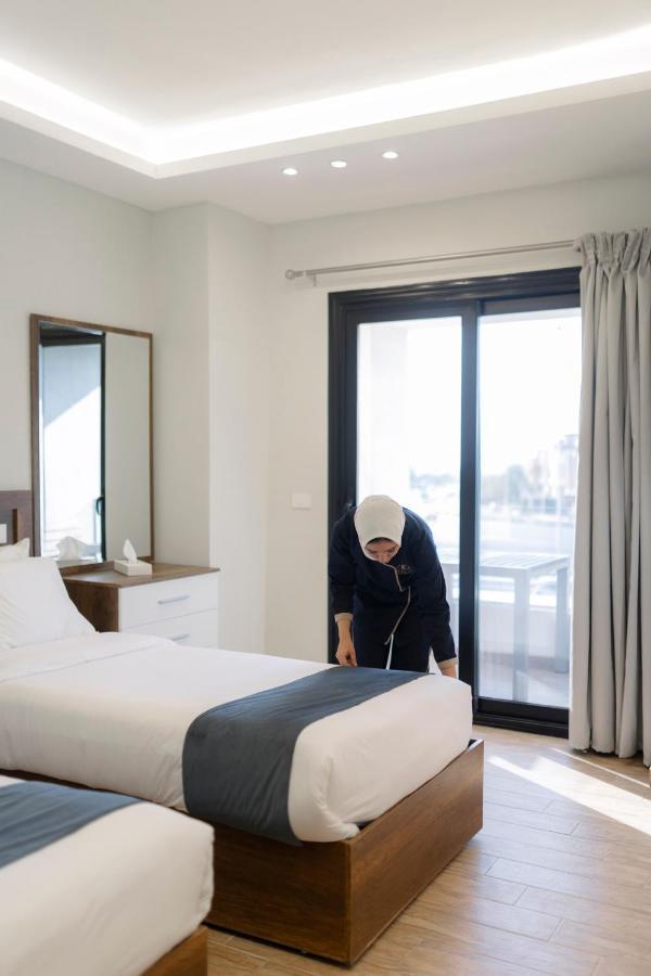 Royal New Hotel 3*