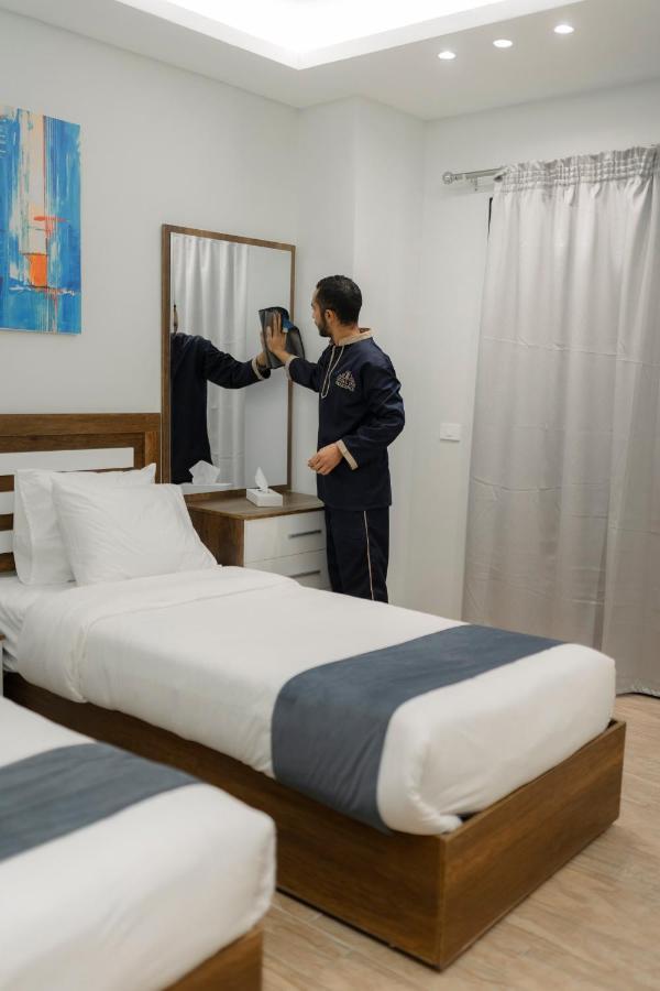 Royal New Hotel 3*